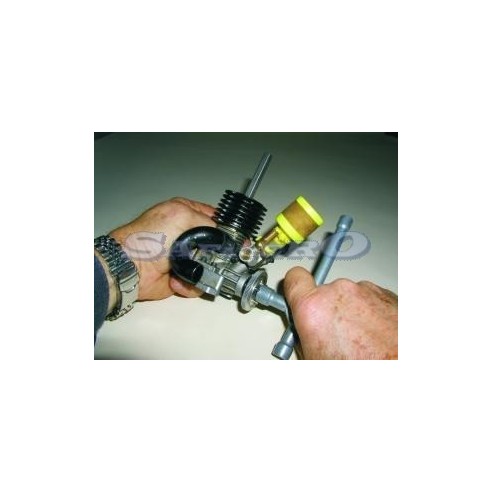 Perno filettato blocca pistone