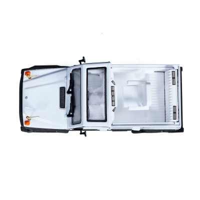 Burago Scala 1/43 mercedes benz 230 ge "papa mobile"