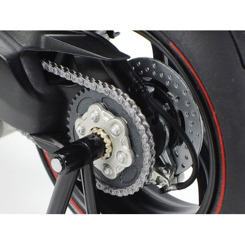 Tamiya  DUCATI SUPERLEGGERA V4 TA14140